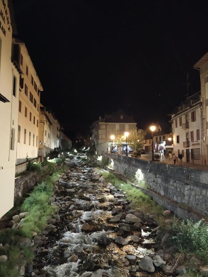 Co Dera Piusa Vielha e Mijaran Buitenkant foto