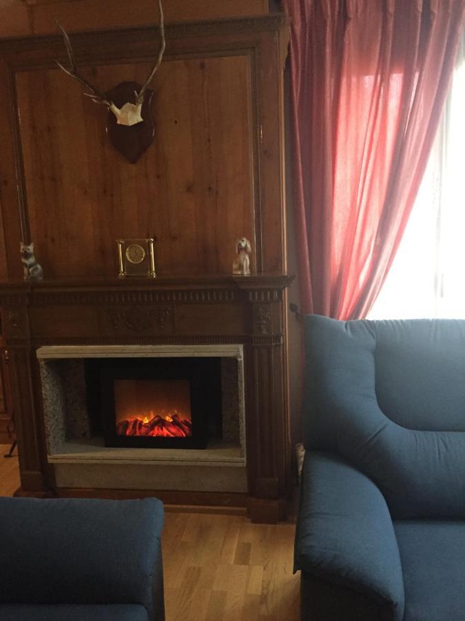 Co Dera Piusa Vielha e Mijaran Buitenkant foto